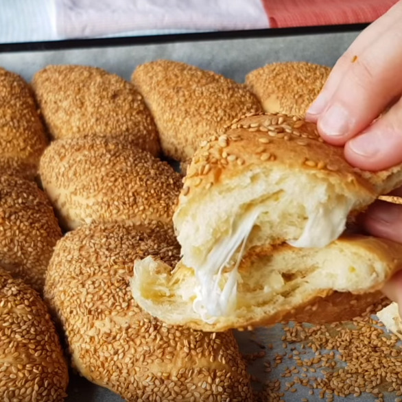 Kaşarlı Poğaça
