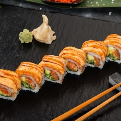 Aburi Salmon Roll