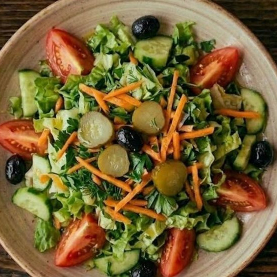 Akdeniz Salata