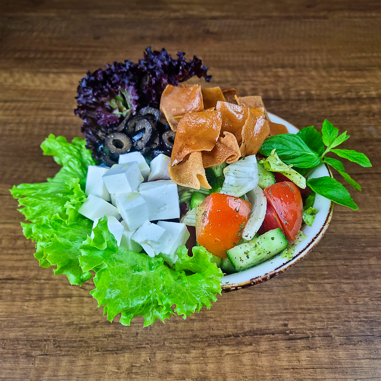 Fattuş Salatası