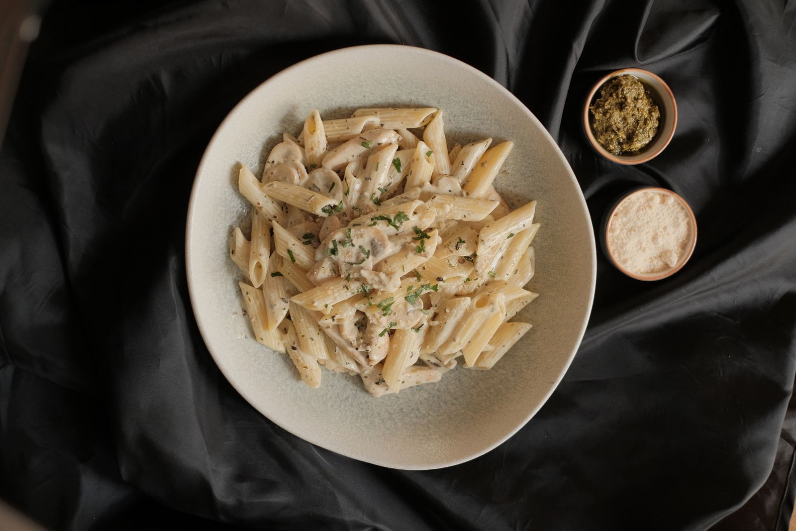 Pesto Soslu Makarna