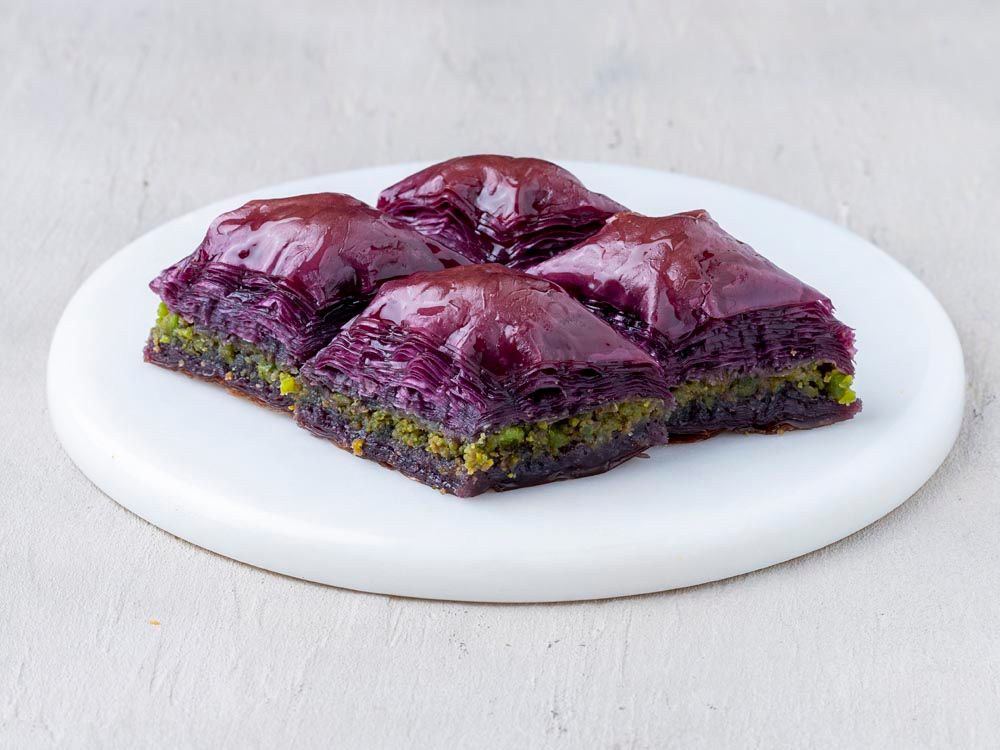 Mor Baklava (1 Kg.)