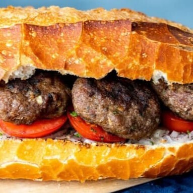 Ekmek Arası Köfte