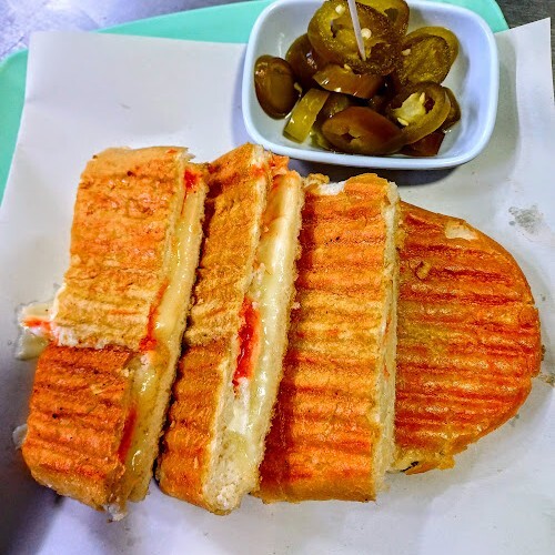 Kaşar Peynirli Tost