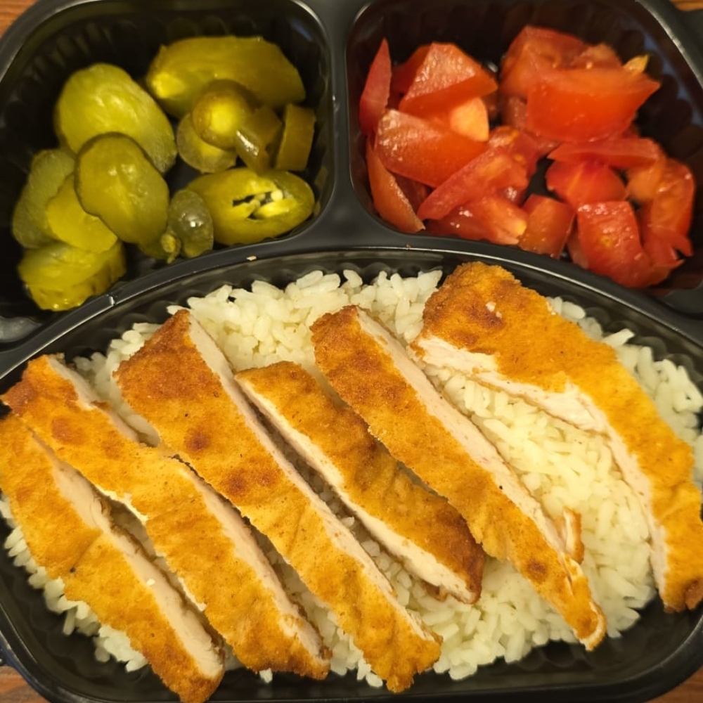 Pilav Üstü Tavuk Schnitzel