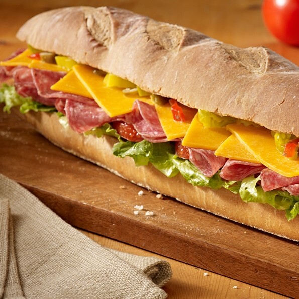 Cheddar Peynirli ve Dana Jambonlu Sandwich