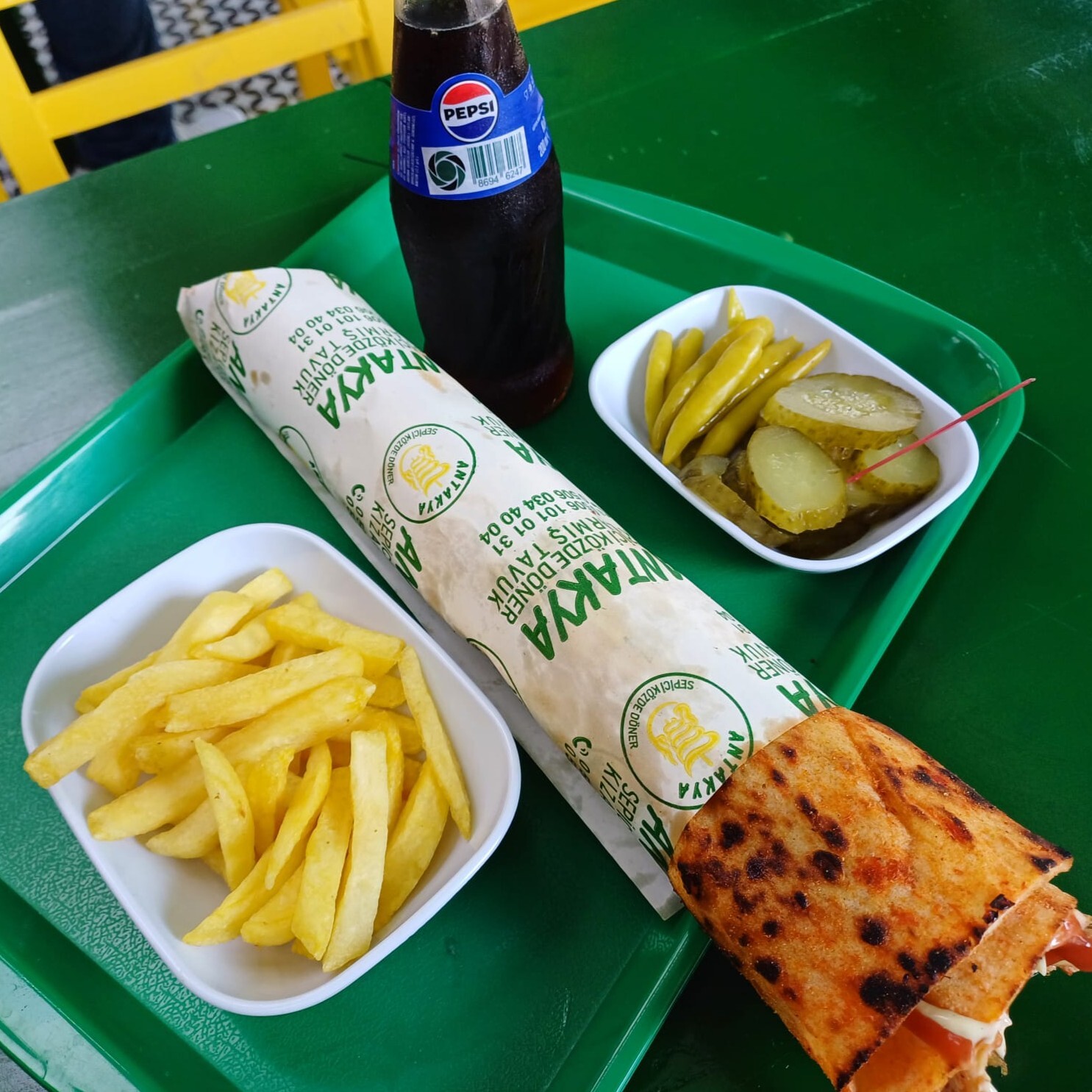 Közde Tavuk Döner Menü