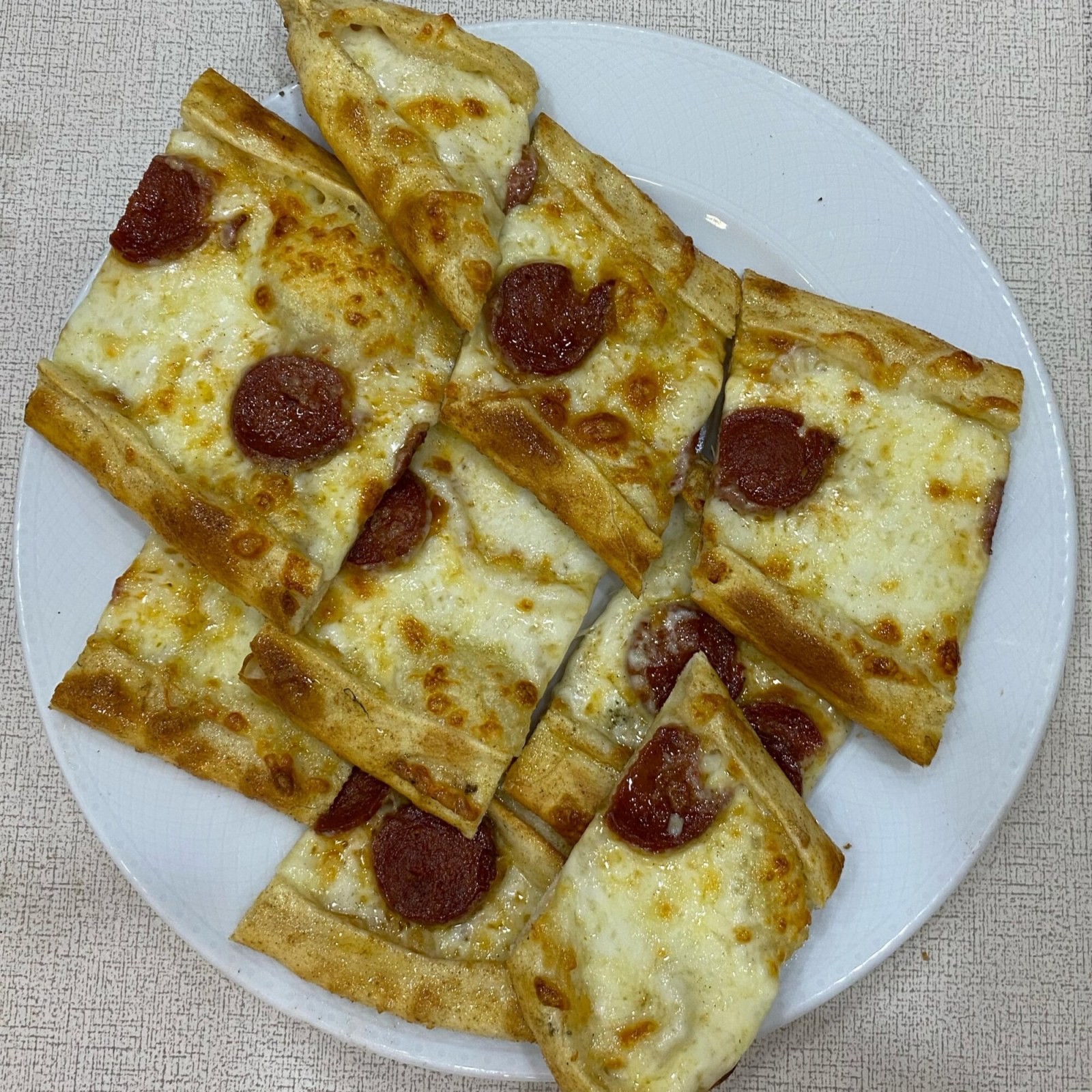 Sucuklu Pide