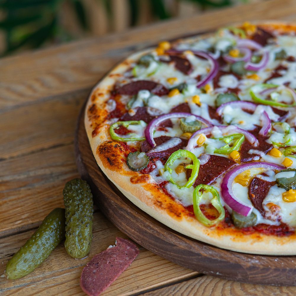 Deluxe Slavik Pizza (Orta)