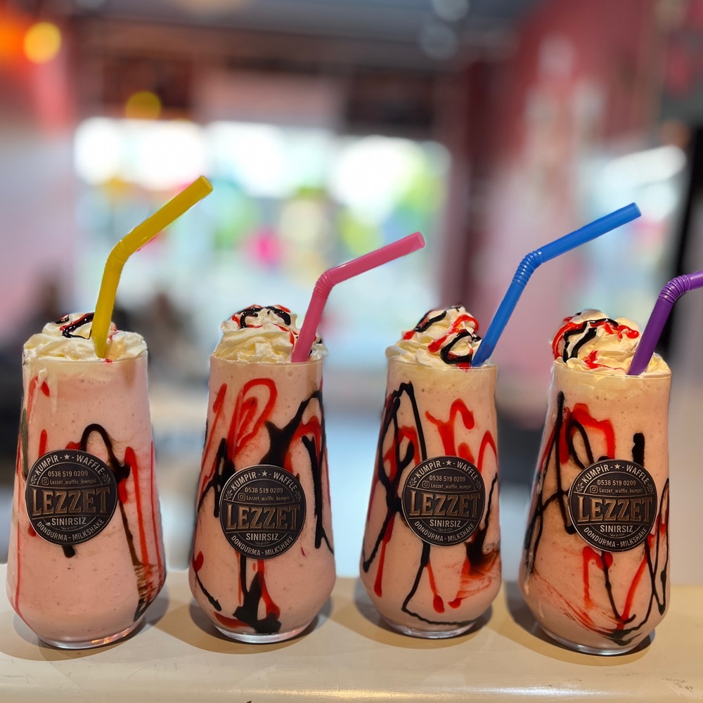 Çilekli Milkshake
