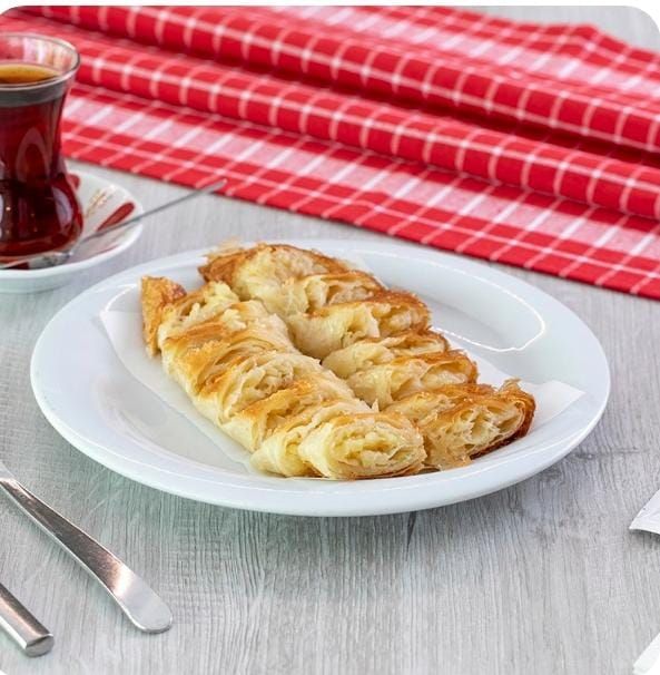 Patateslı Kol Böreği (Porsiyon=200 gr)