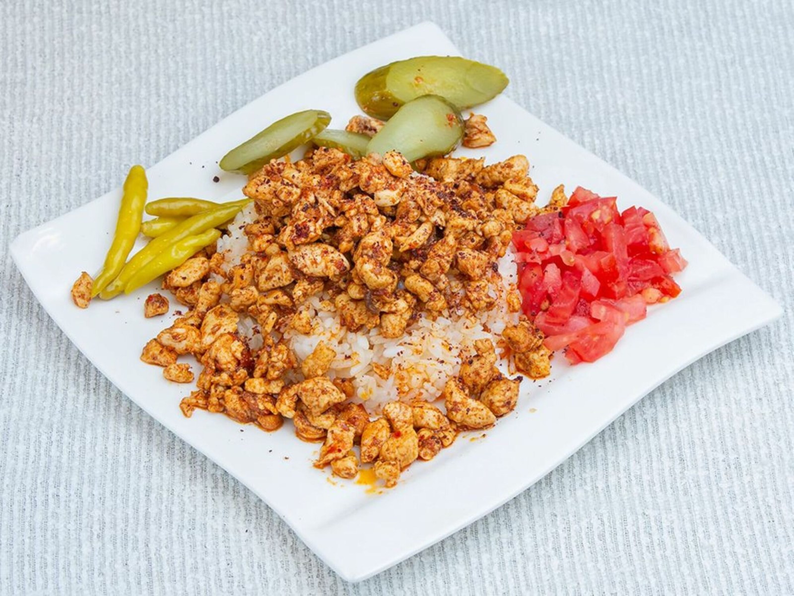 Pilav Üstü Tavuk Tantuni+Kutu Kola