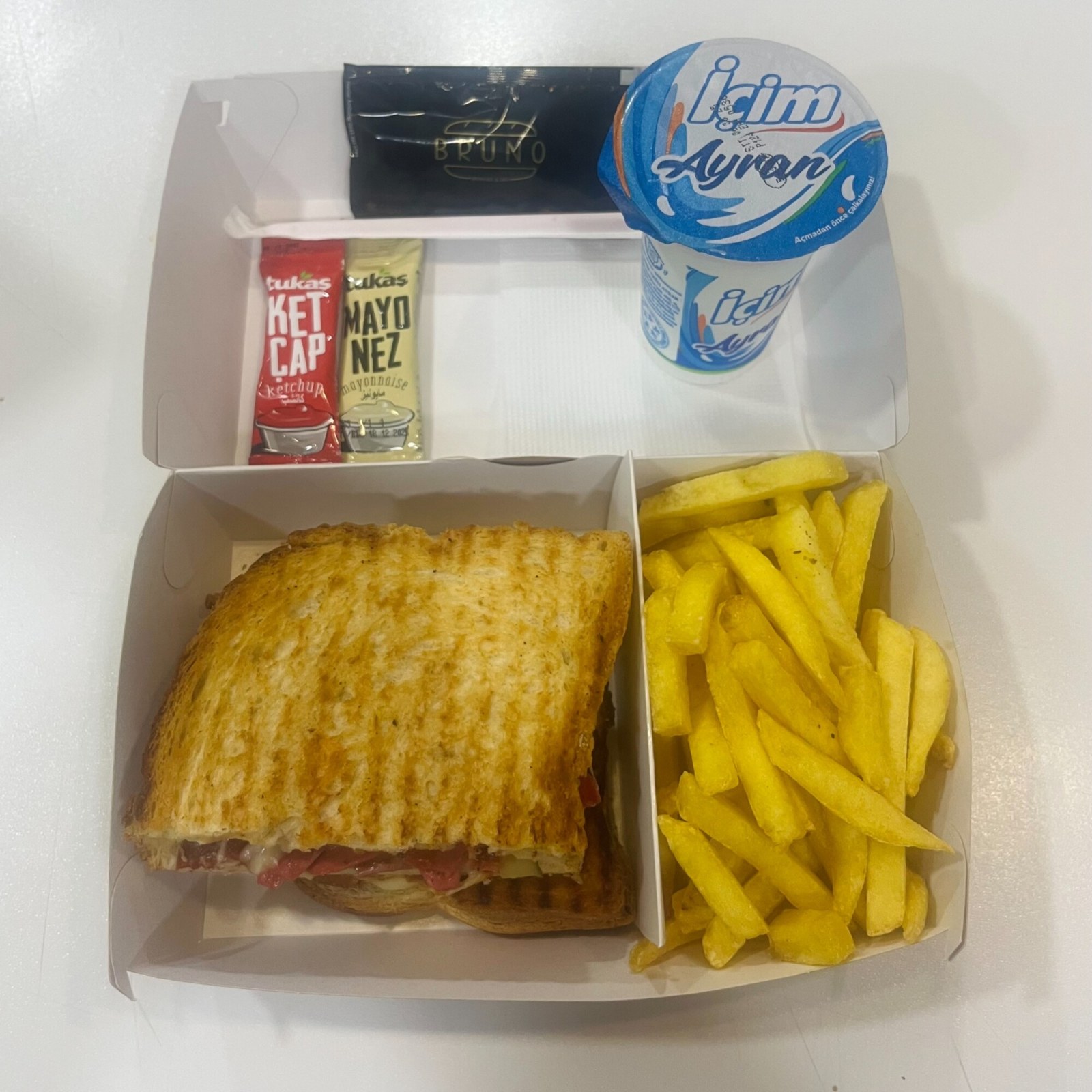 Mega Tost Menü