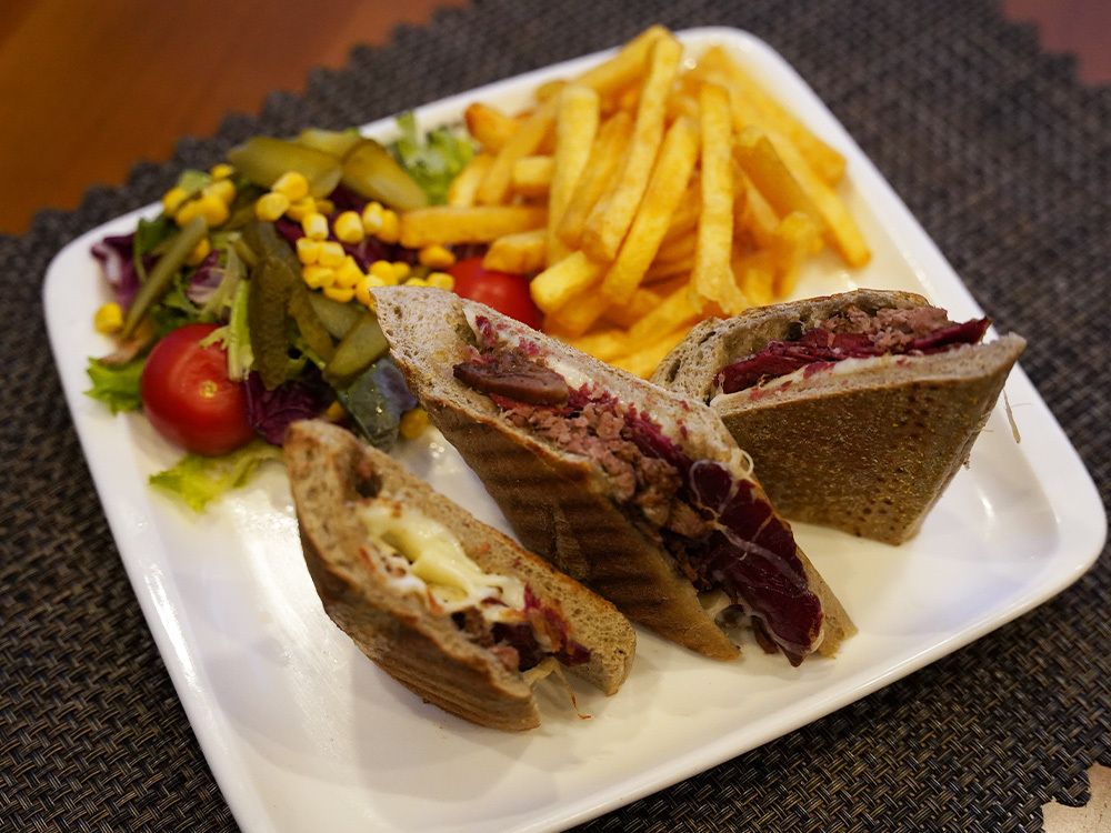 Memo's Spesiyal Panini Tost