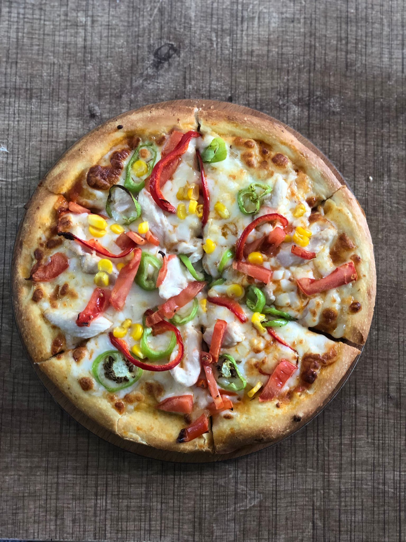 Tavuklu Pizza