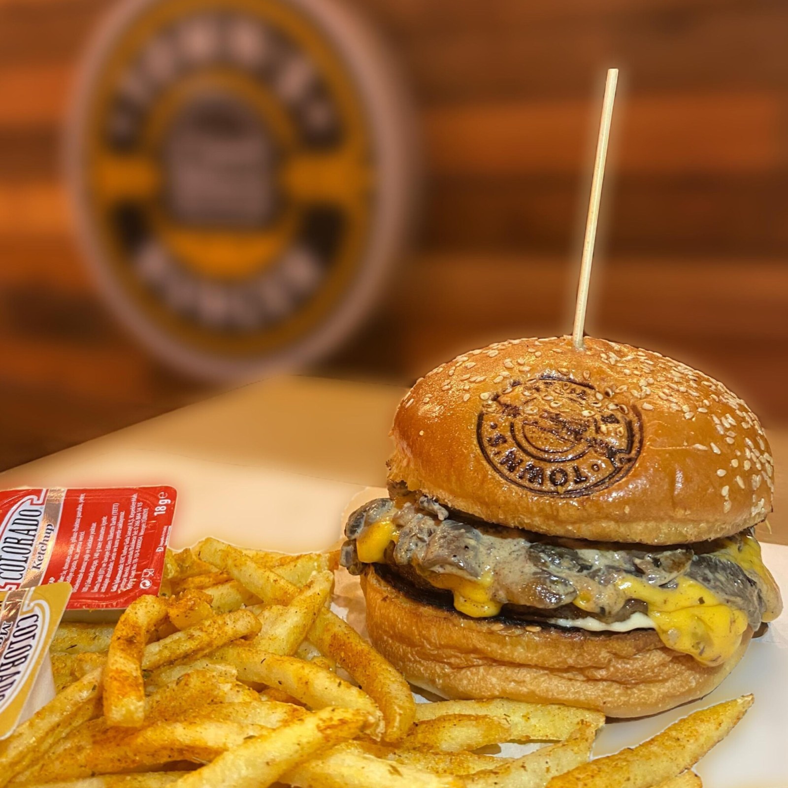 Kremalı Mantar Burger