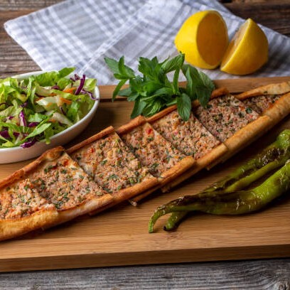 Kıymalı Pide