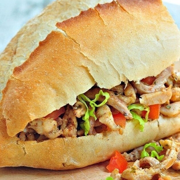 Yarım Ekmek Tavuk Döner 100 gr