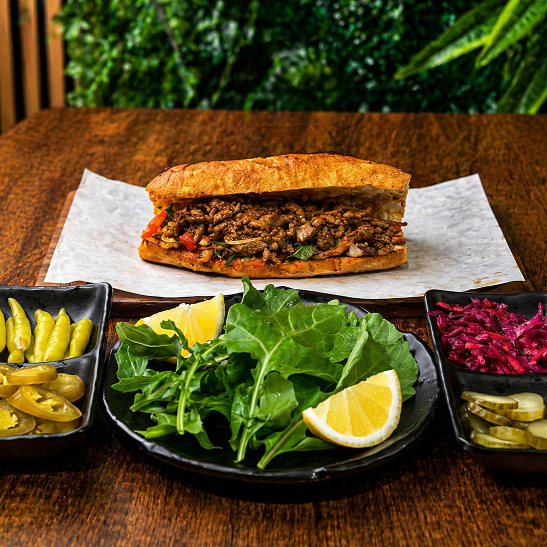 Sandviç Et Tantuni (100 gr.)