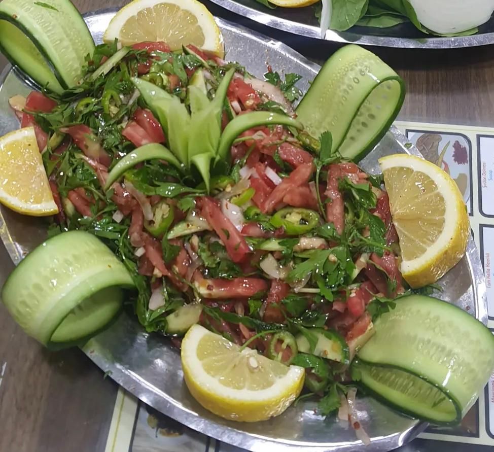 İkili Çoban Salatası