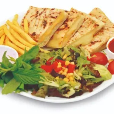 Bazlama Kaşarlı Tost