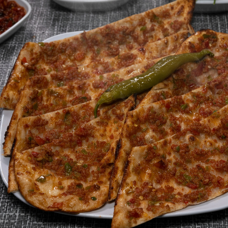 Kıymalı Pide