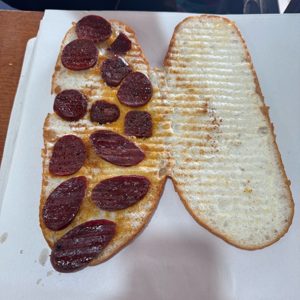 Sucuklu Tost