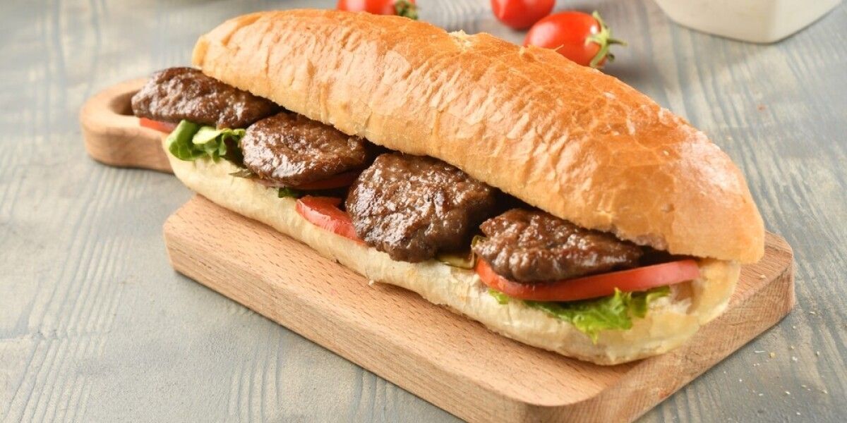 Izgara Köfte Ekmek Arası