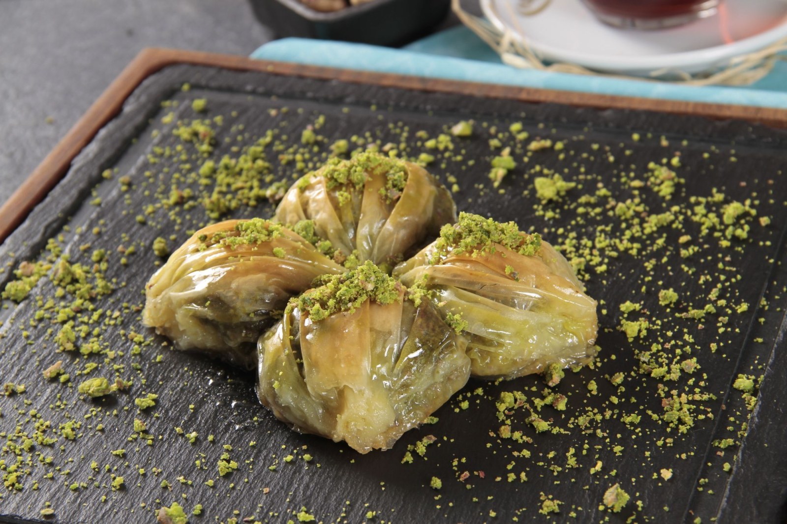 Fıstıklı Midye Baklava (500 gr.)