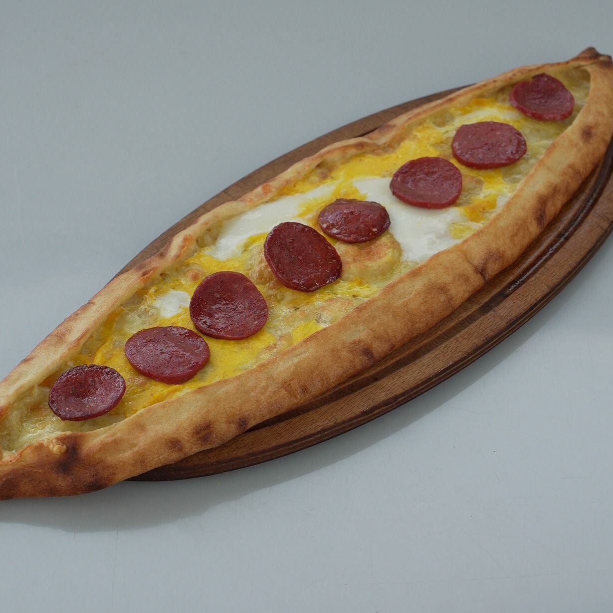 Sucuklu Yumurtalı Pide