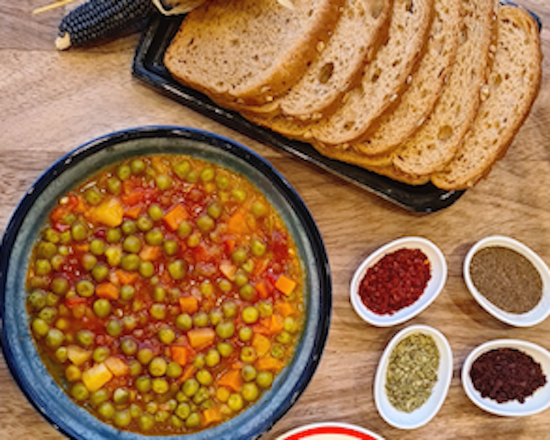 Bezelye Yemeği (250 Gr) Ve Bulgur Pilavı( 250gr) Ve Tavuksuyu Çorba (250 Gr)