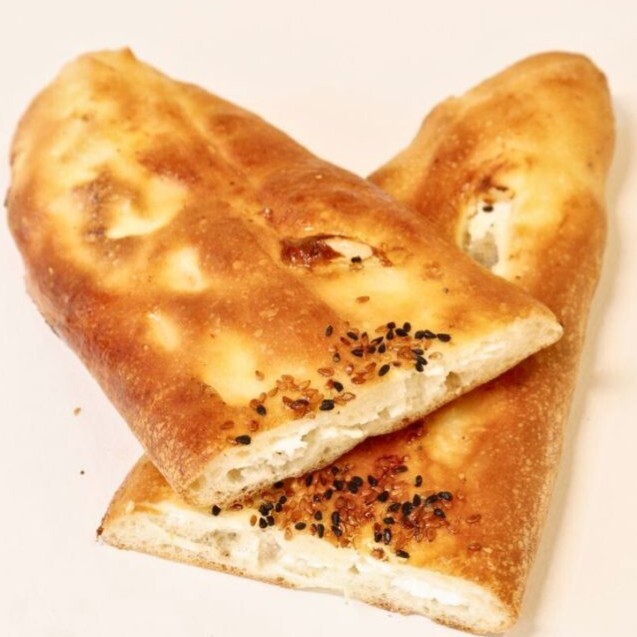 Peynirli Kır Pidesi