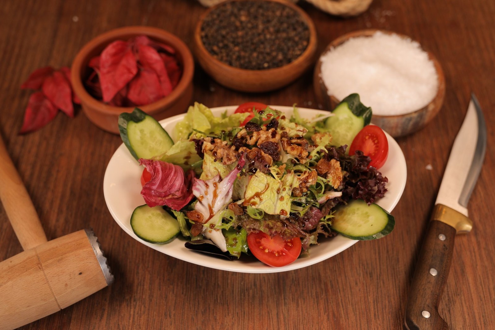 Tulum Peynirli Akdeniz Salatası