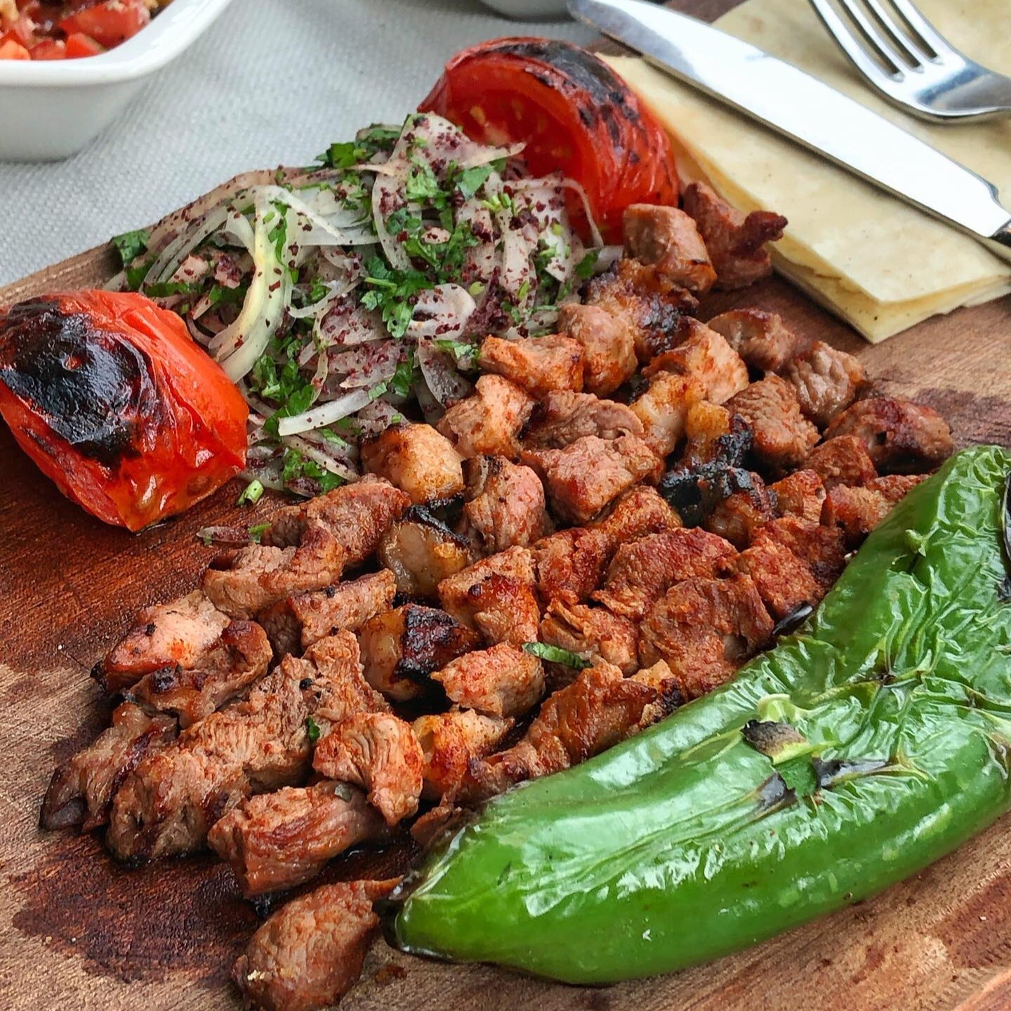 180 gr Çöp Şiş + 330 ml İçecek