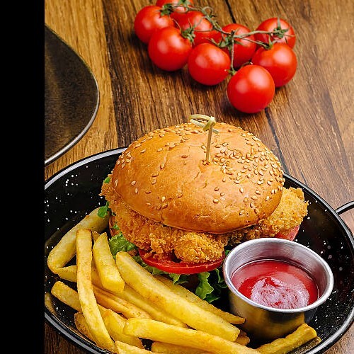 Chicken Burger Yanında çorba ikramımızdır