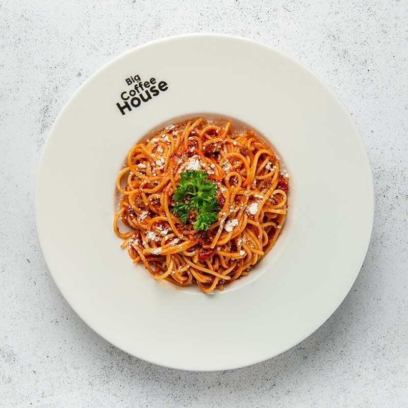 Spaghetti Bolognese (940 KCal)