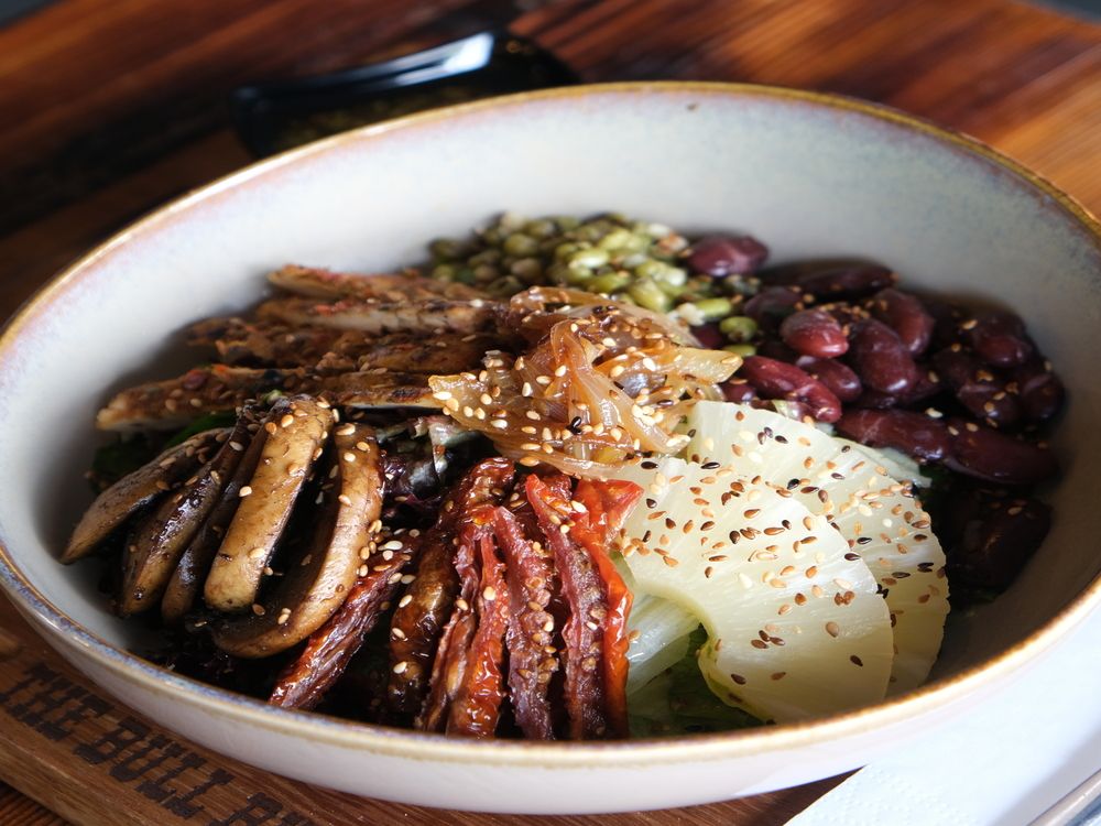 Ananaslı Tavuklu Salata