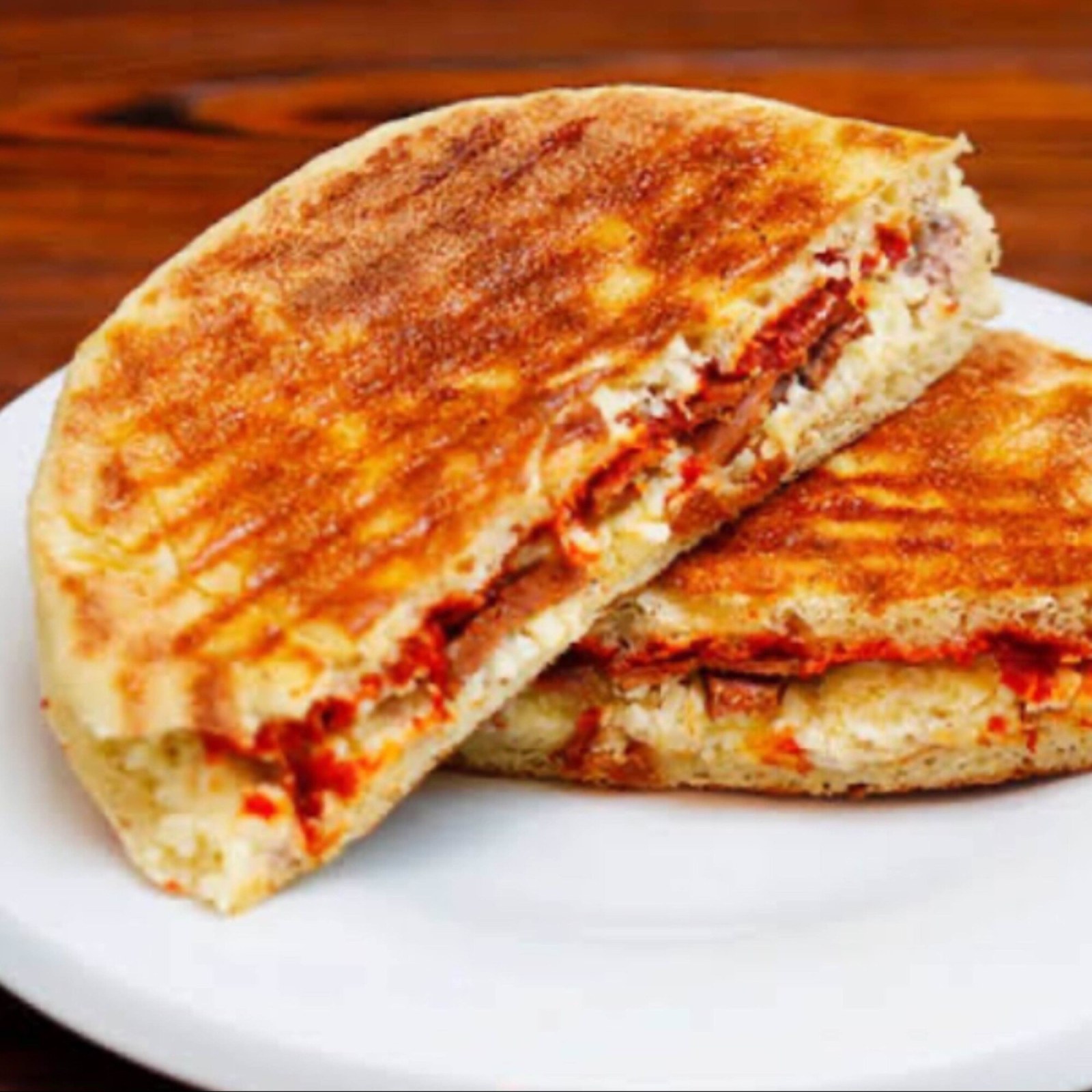 Bazlama Ekmeğine Köylüm Tost