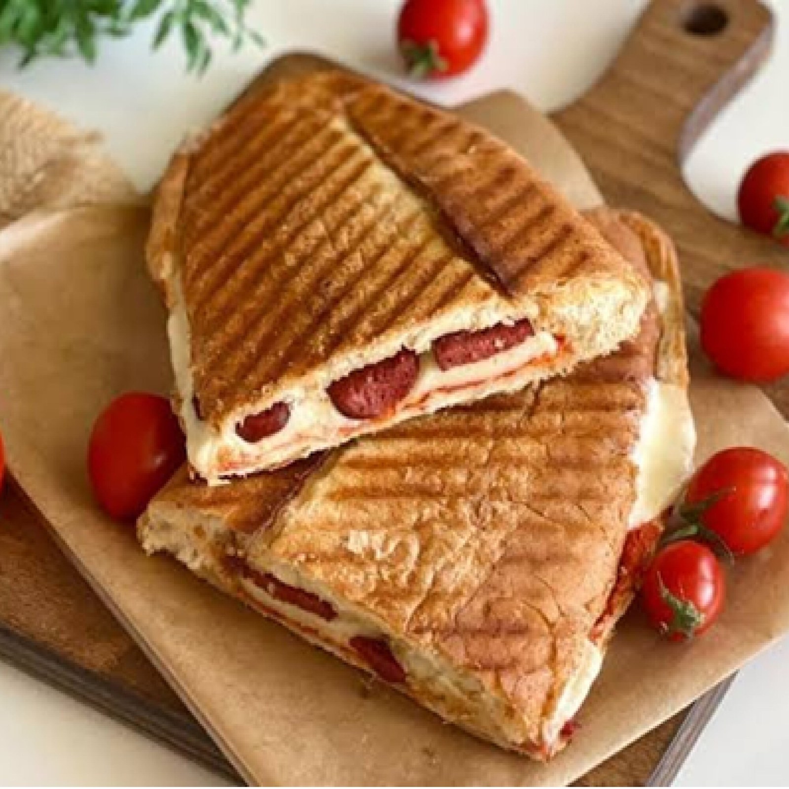 Yarım Ekmek Arası Karışık Tost