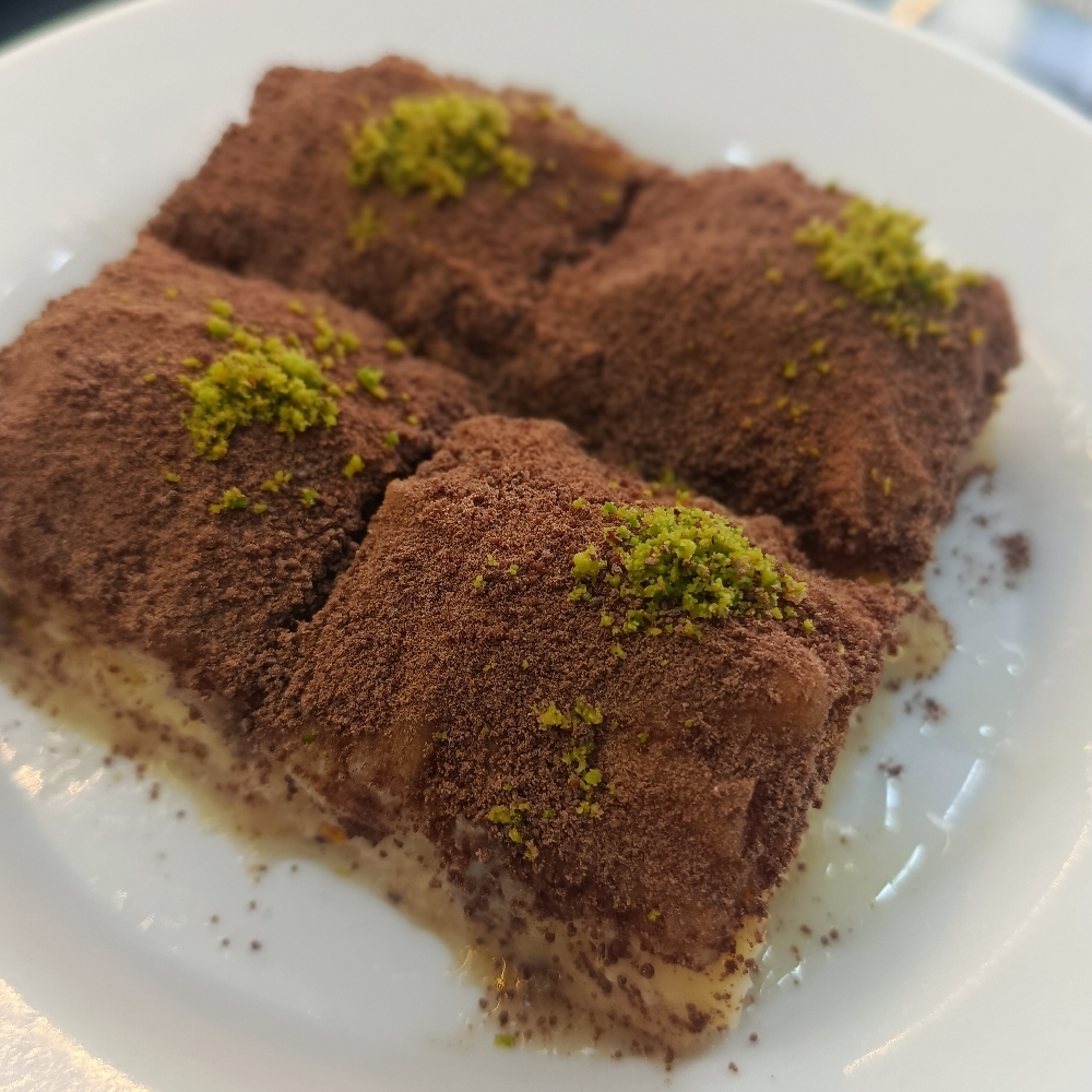 Antep Fıstıklı Soğuk Baklava (1 kg)
