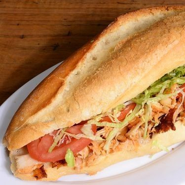 Üç Çeyrek Ekmek Tavuk Döner