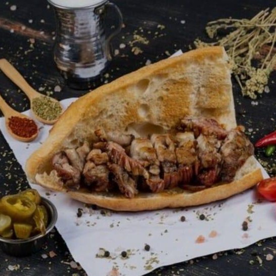 Yarım Ekmek Kuzu Kokoreç