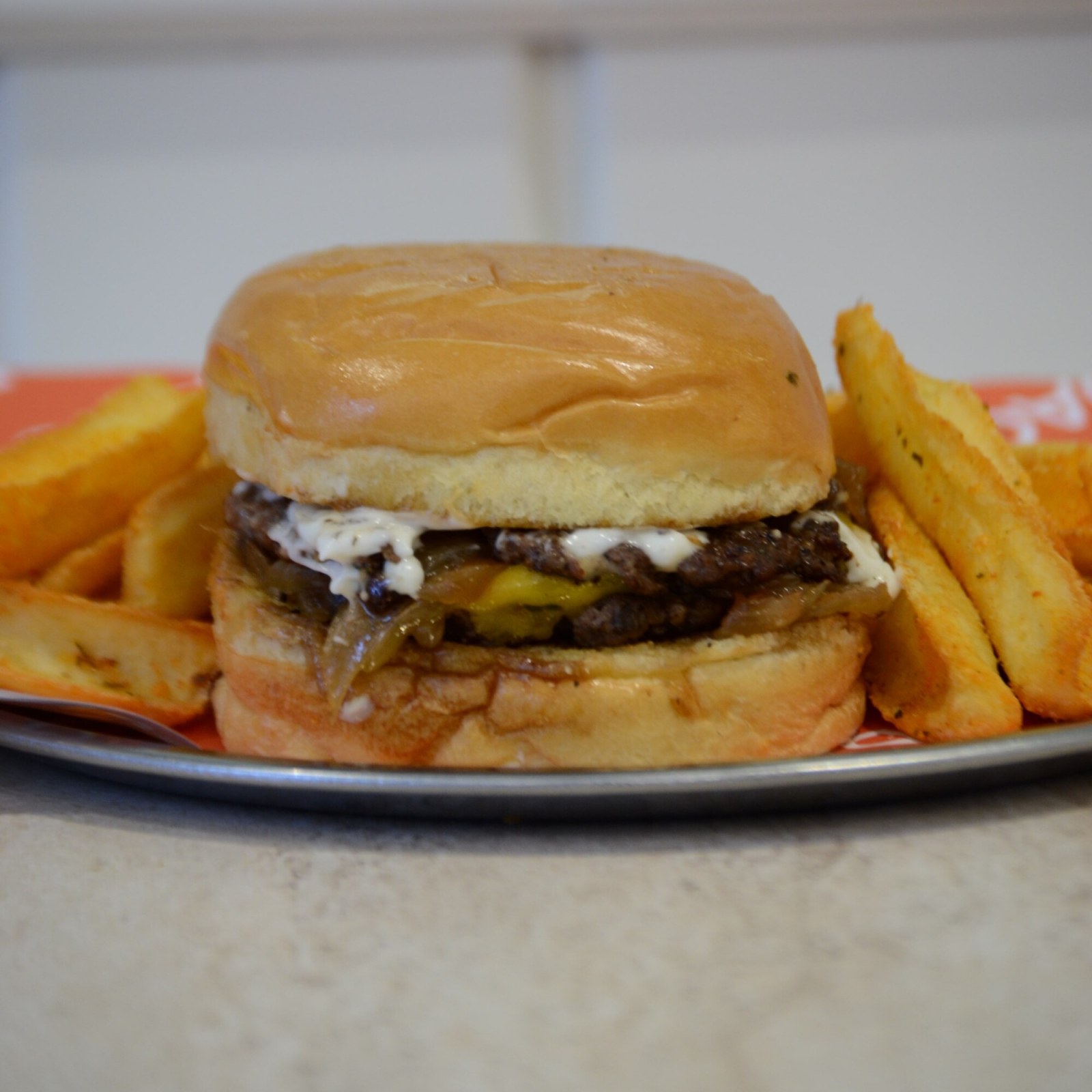 ALO Burger + Patates Kızartması