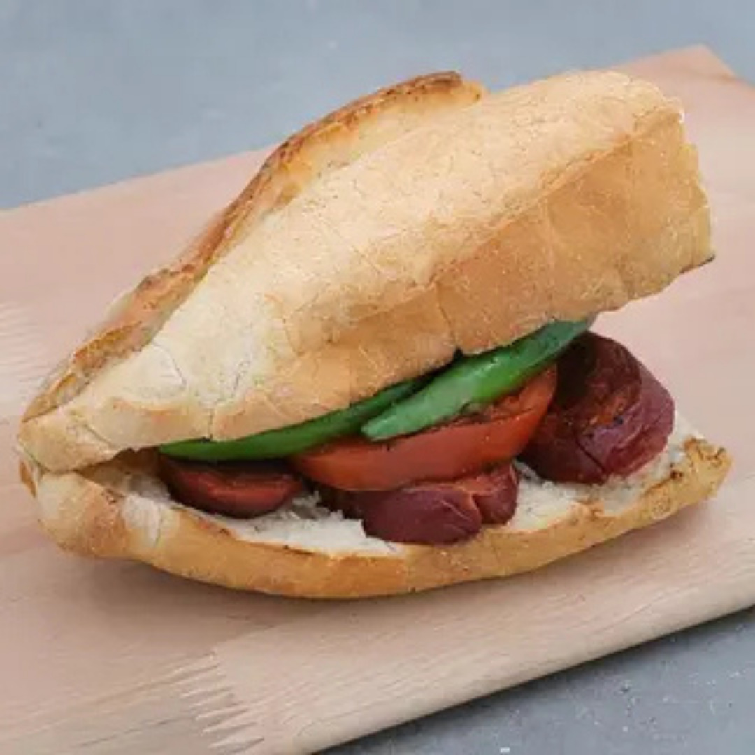 Yarım Ekmek Arası Sucuk