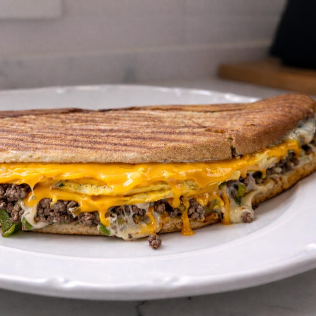 Kıymalı Cheddarlı Tost