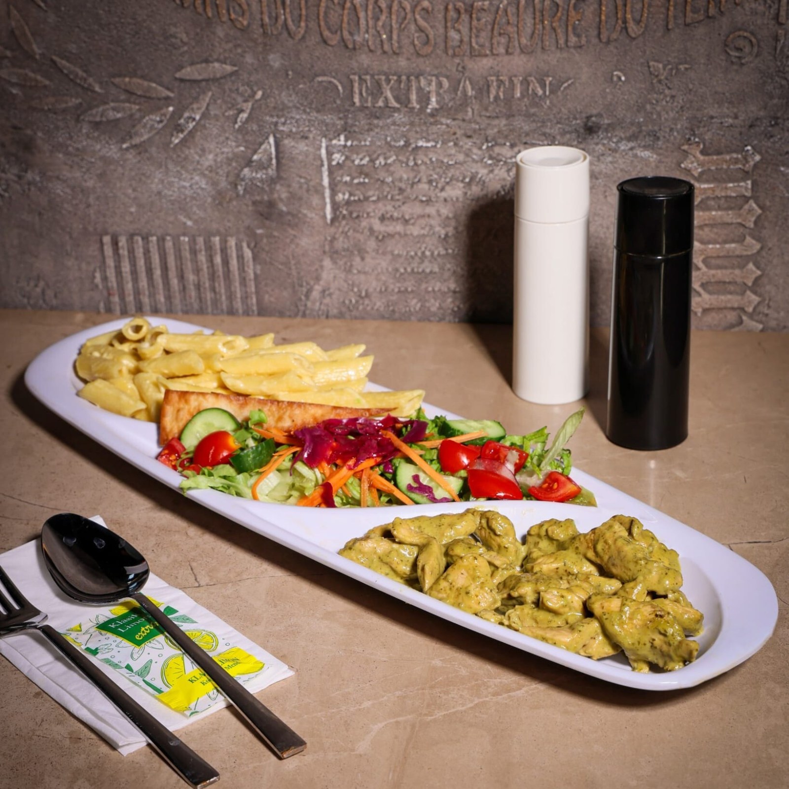 Pesto Soslu Tavuk Tabağı