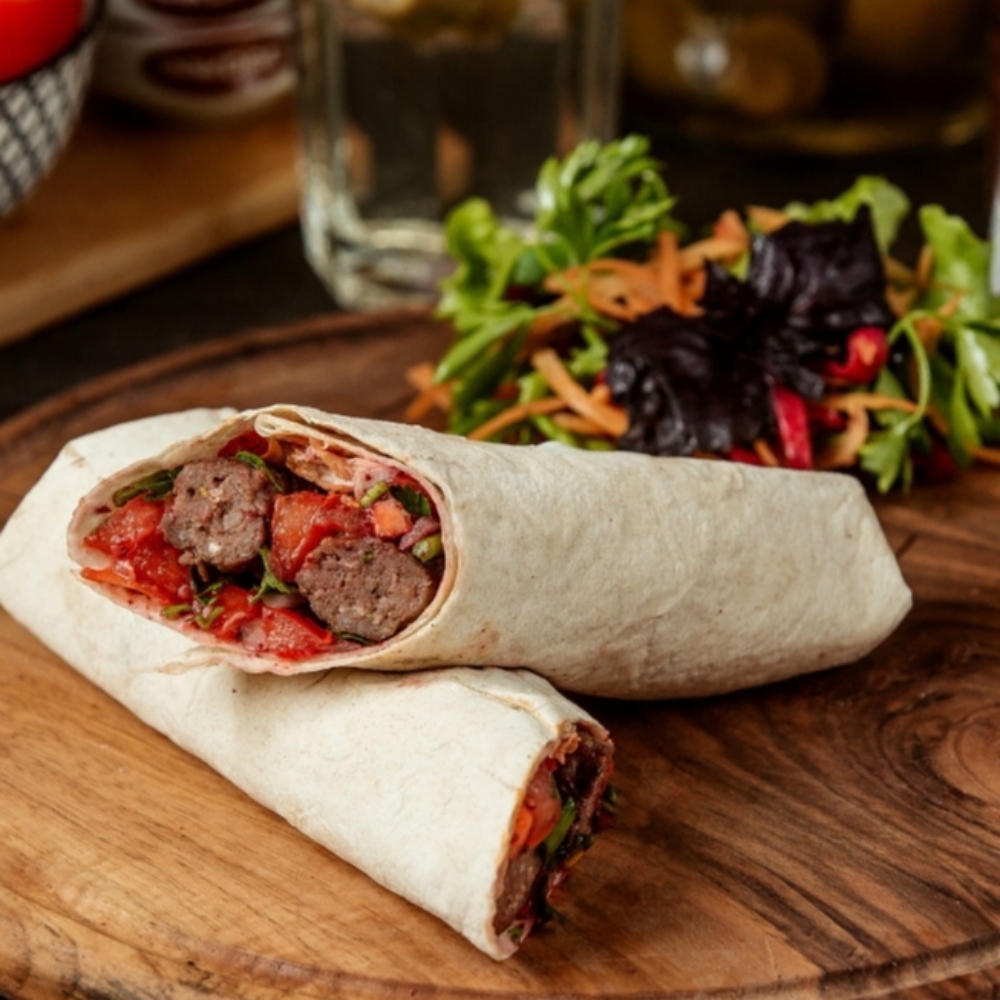 Lavaş Arası Kaşarlı Köfte + Ayran