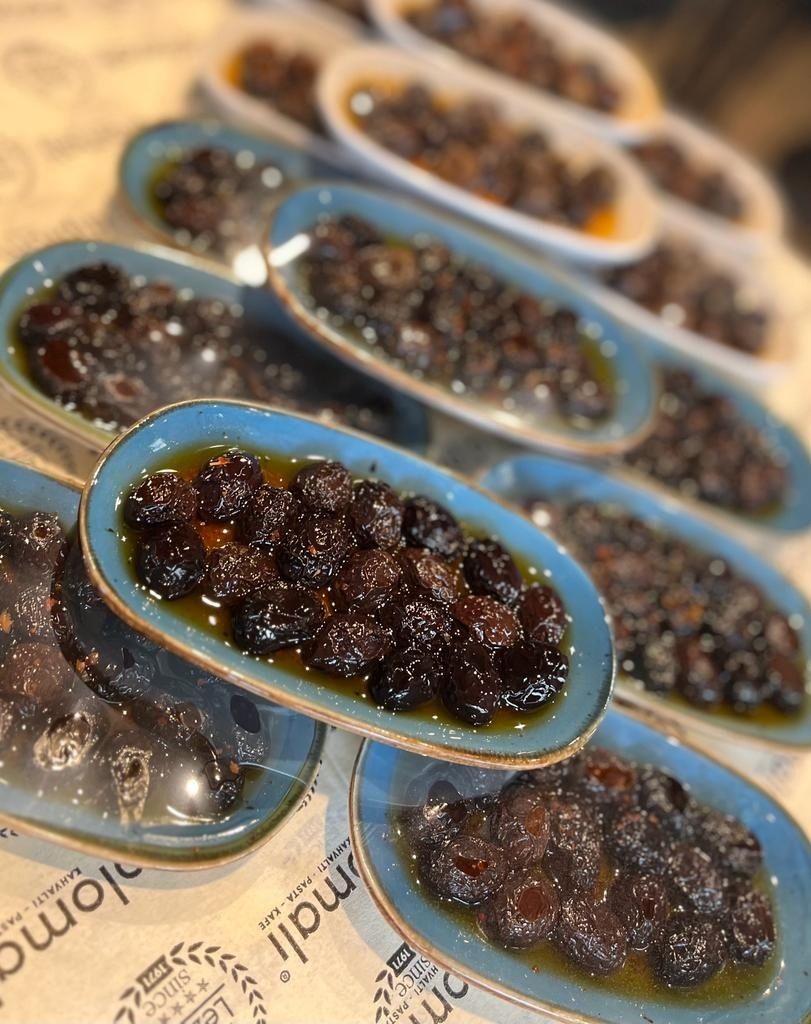 Kuru Sele Siyah Zeytin Tabağı