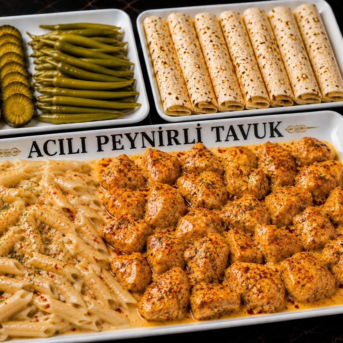 Acılı Peynirli Tavuk & Kremalı Penne Makarna