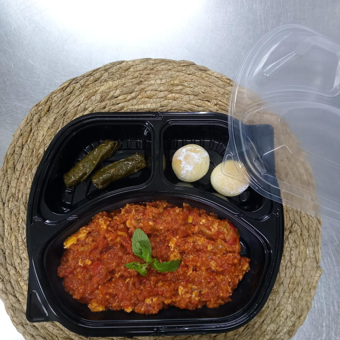 Sucuklu Kaşarlı Menemen